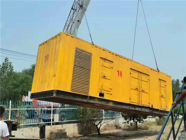 城区300KW柴油发电机组油耗是多少？